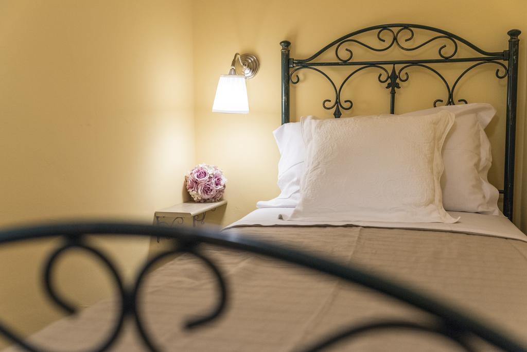 טאורמינה La Maison Jardin Apartment חדר תמונה